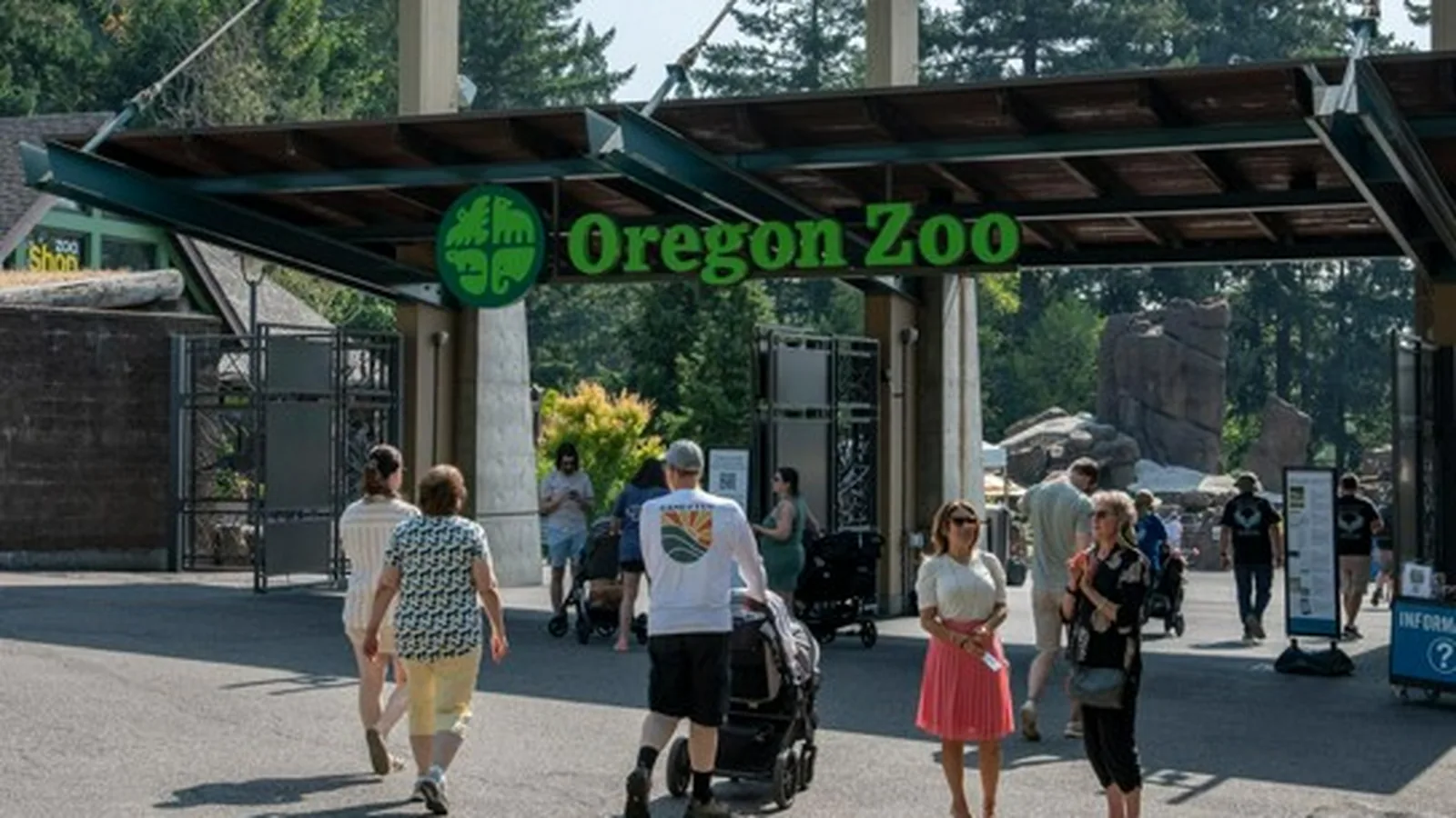 Entrance gate to the Oregon Zoo in Portland, OR